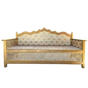 تخت سنتی منبت کاری شده
